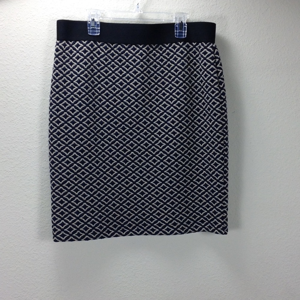Karen Kane Blue-Cream Diamond Print Stretc… - Picture 2 of 6